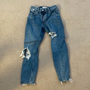 high rise mom jeans. used a few times and washed but still in okay condition